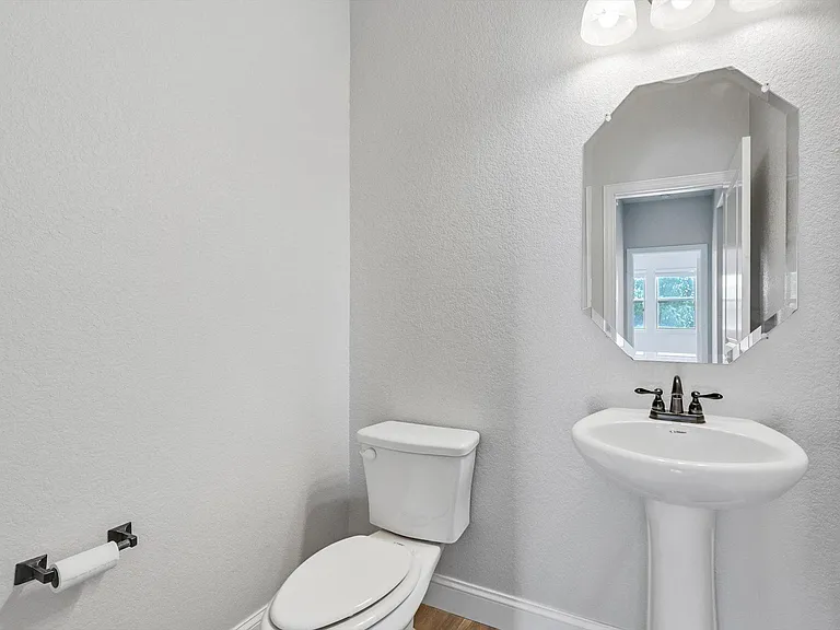 10416 Talus Dr — Photo 23