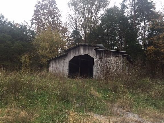 4th image of 240 Middle Creek Ln