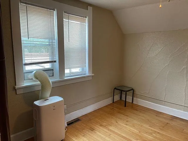1515 N Cass St #6 — Photo 9