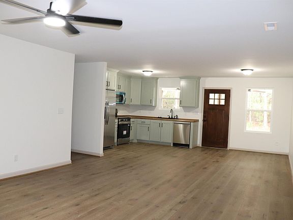3rd image of 145 Broom Dr