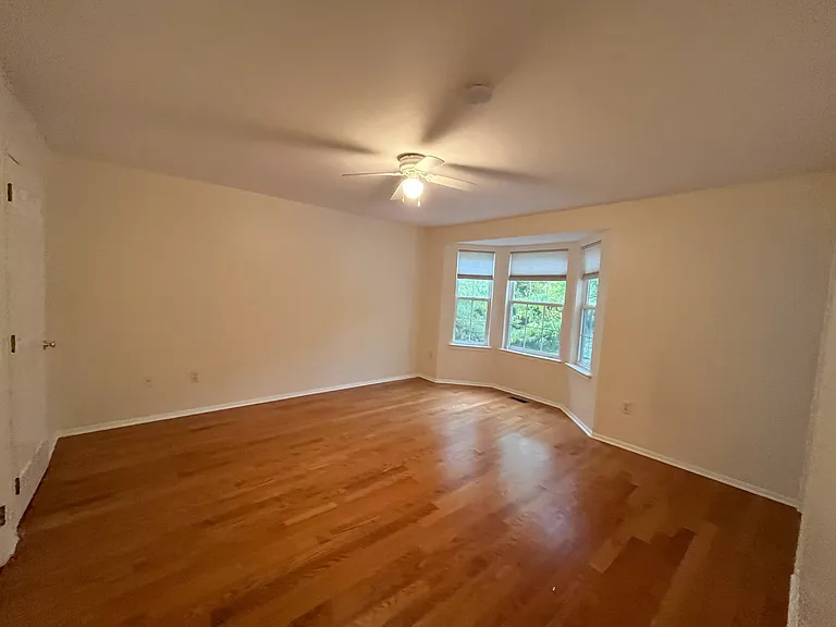2417 Stanhope Ct — Photo 21