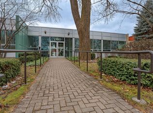 2100 Greenwood St, Evanston, IL 60201
