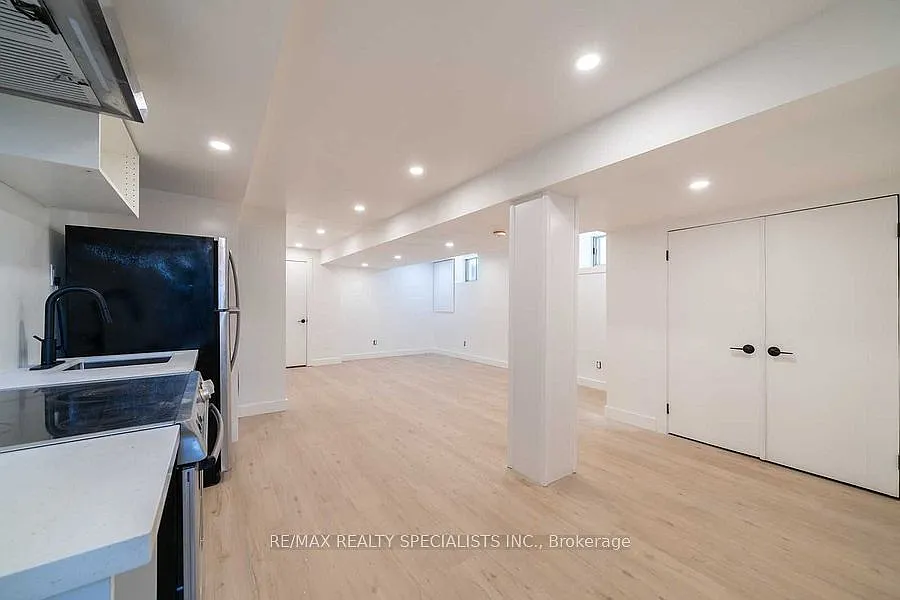 1 bed, $2,000 — Photo 4