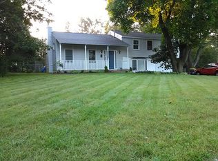 4 Farview Cir, Camillus, NY 13031