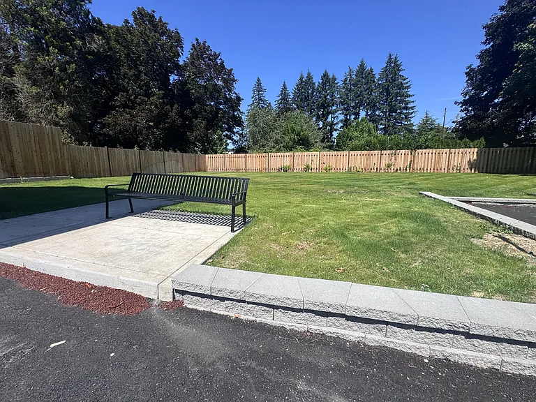 18852 SE Mildred St — Photo 12
