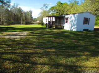 108 Old Creek Rd, Picayune, MS 39466