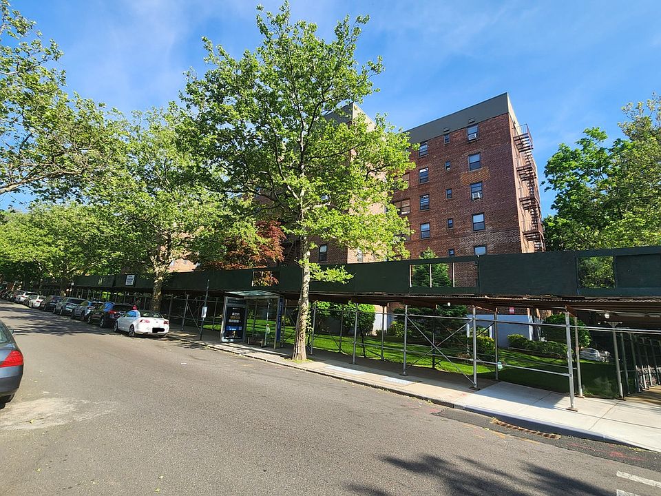1st image of 141-10 28th Ave