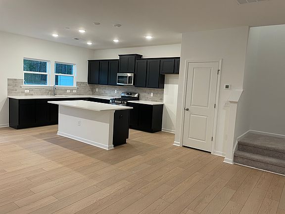 5th image of 4204 Bryson Dr