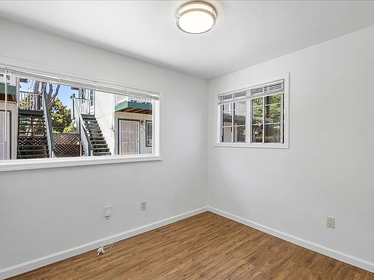 1530 Stanton St #A — Photo 8