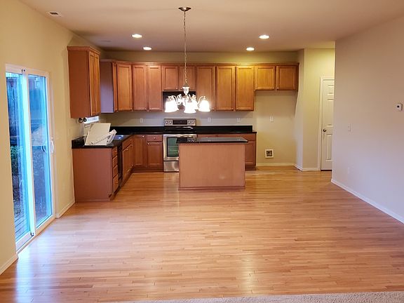 3rd image of 8507 78th Ave NE