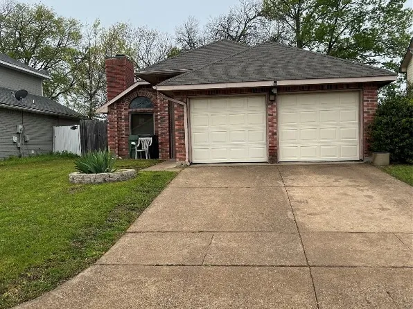 5504 Silver Maple Dr, Arlington, TX 76018