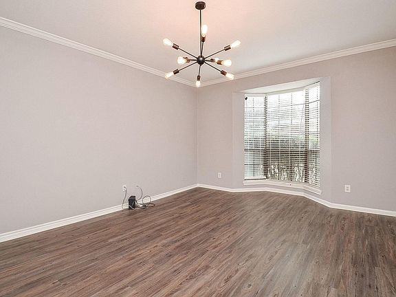 2nd image of 2255 Braeswood Park Dr APT 195