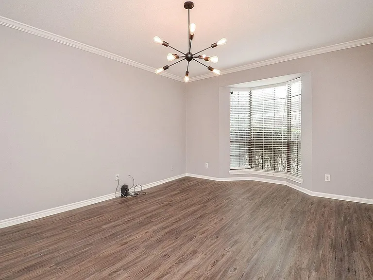 2255 Braeswood Park Dr #195 — Photo 4