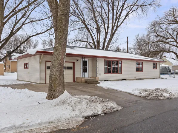 111 George Ave E, Winsted, MN 55395