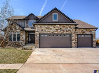 9831 N 151st St, Waverly, NE 68462