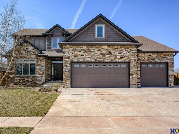 9831 N 151st St, Waverly, NE 68462
