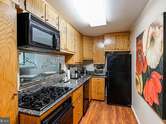 3rd image of 10300 Westlake Dr #302-302-S