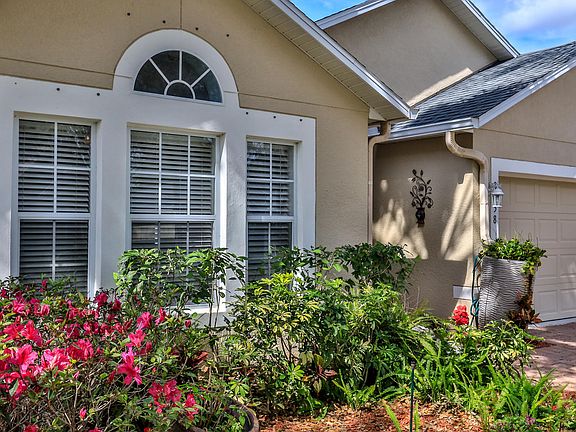 2nd image of 3838 Sunset Cove Dr