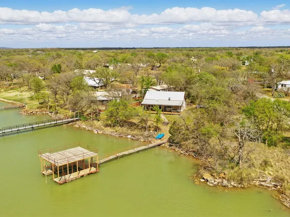 1048 Kennon Point, Palo Pinto, TX 76484