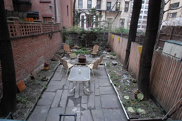 Rented by Bold New York | media 37