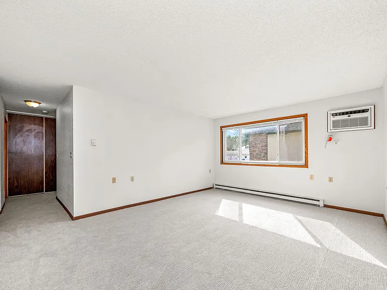 Westview Apartments — Photo 14