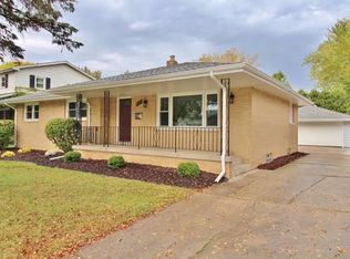 1919 Azalea Dr, Munster, IN 46321