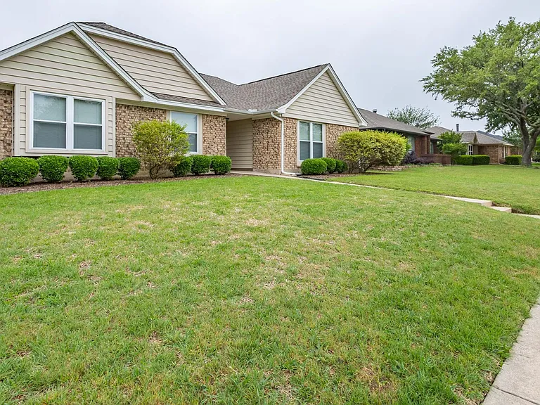 1526 Haven Pl — Photo 32