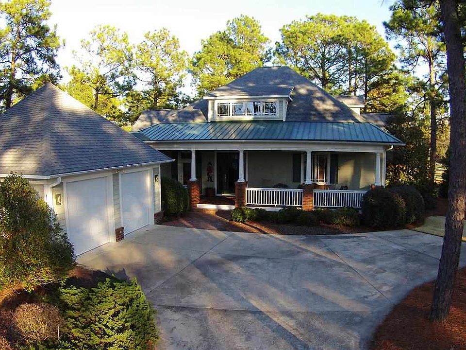 1st image of 28 Granville Dr