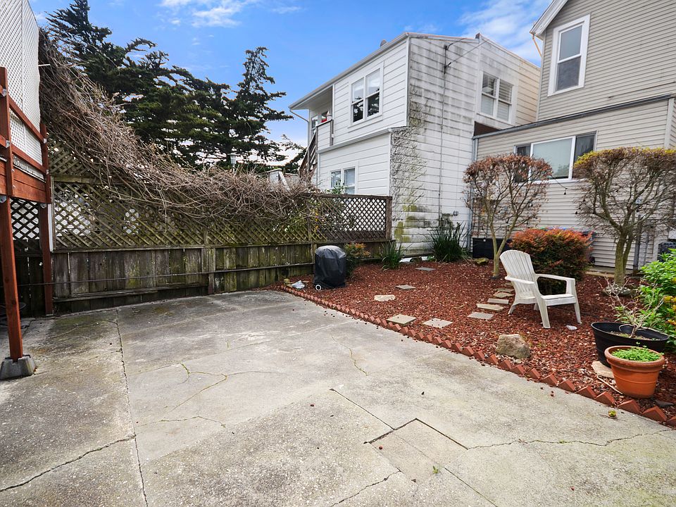 2nd image of 401 Miguel St #2