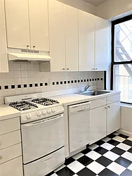 Rented by CitySites Real Estate Group