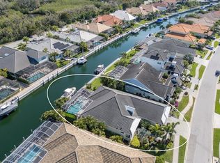 581 Mast Dr, Bradenton, FL 34208