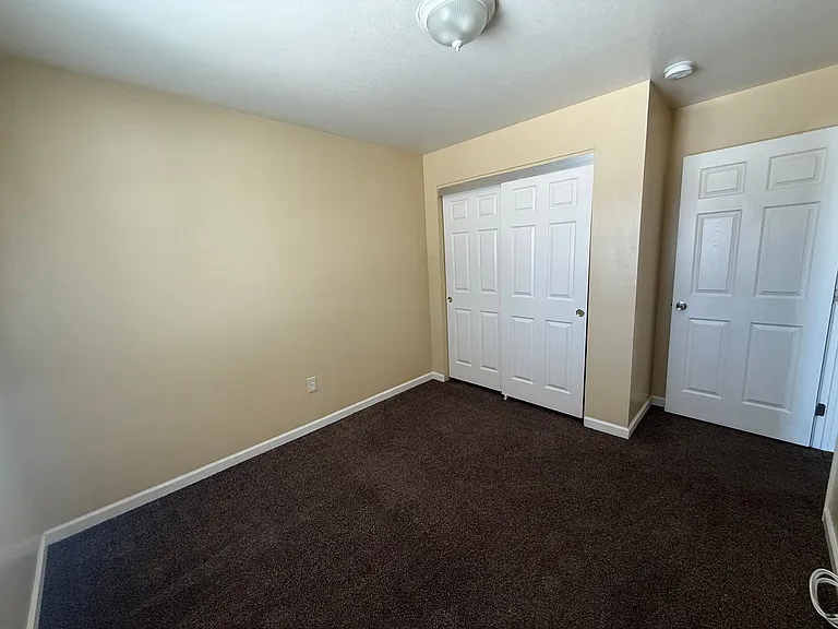 5801 Baywood St — Photo 10