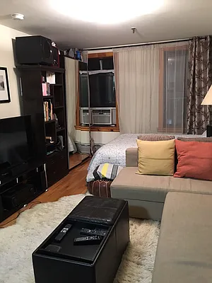 Rented by Ready Group | media 7