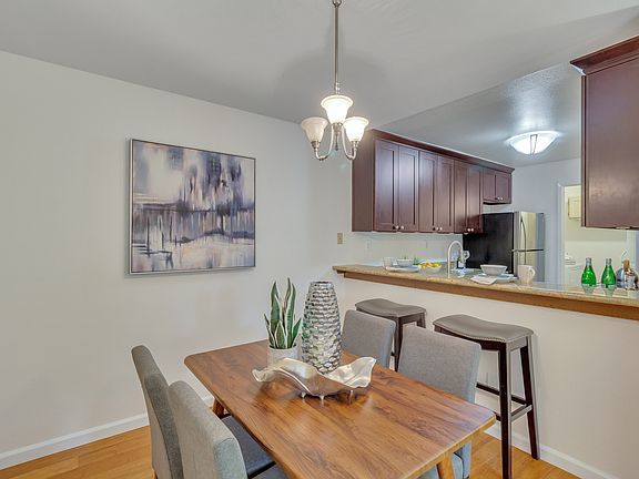 3rd image of 11811 93rd Ln NE APT 103
