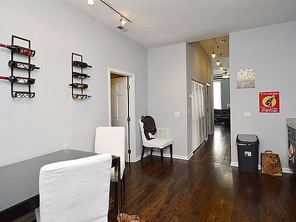 2nd image of 1415 W Augusta Blvd #G