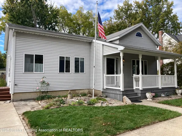 306 S Swegles St, Saint Johns, MI 48879