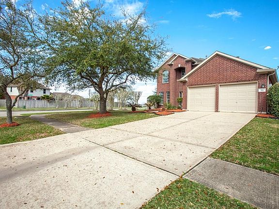 2nd image of 214 Cinnabar Bay Dr