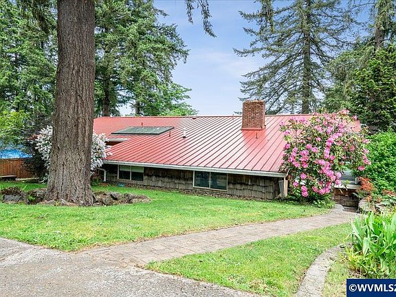 2nd image of 235 Kevin Way SE