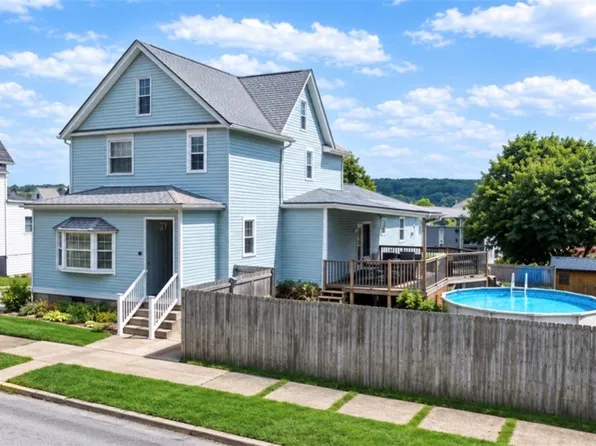 1038 9th Ave, Brackenridge, PA 15014