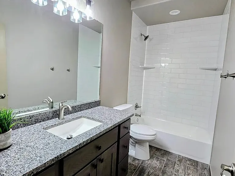 1119 Sendero Dr — Photo 8