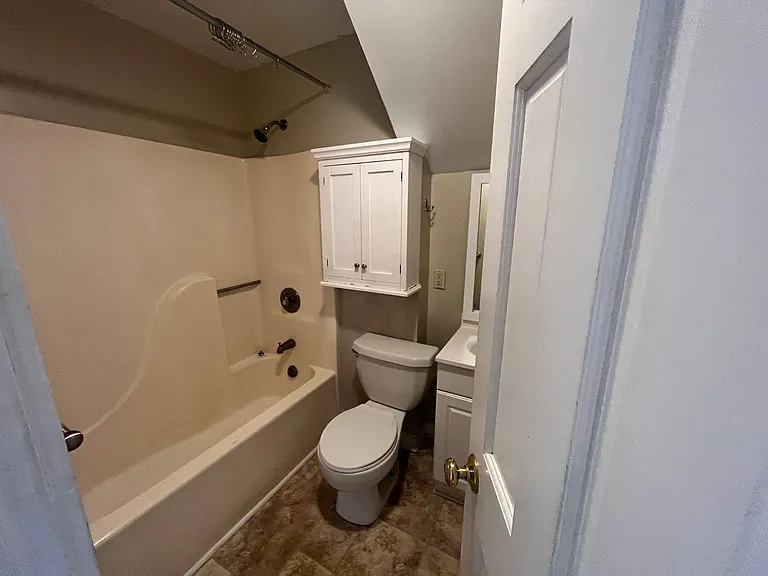 1122 Market St E — Photo 16