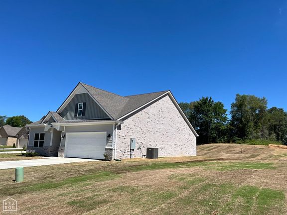 3rd image of 4822 Edgemont Dr