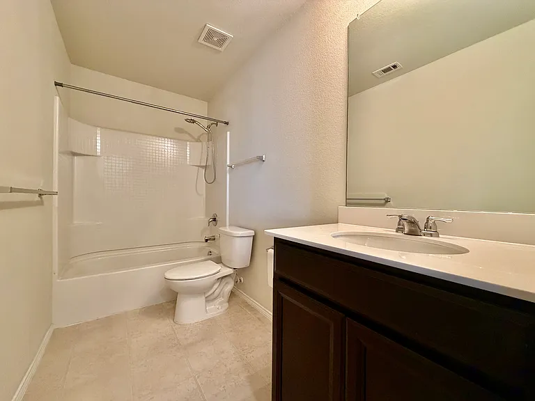 3105 Montserrat Creek Dr — Photo 20
