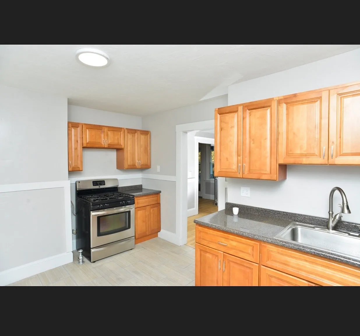 3 bed, $3,500 — Photo 4