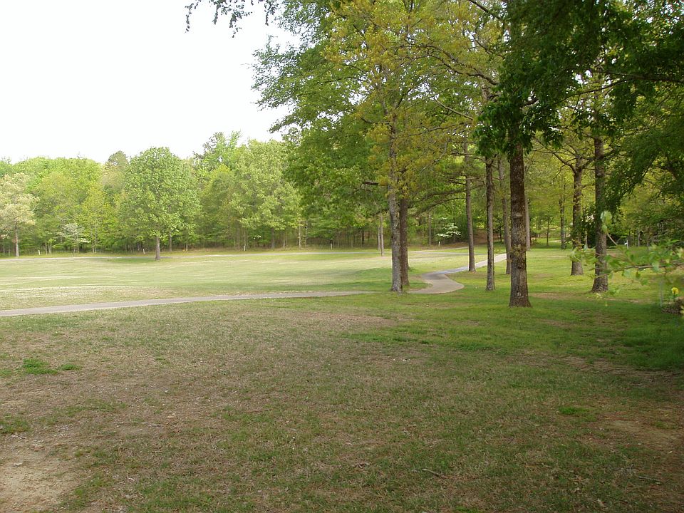 2nd image of Arlington Dr #687