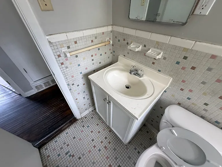 344 E Shelby Dr — Photo 8