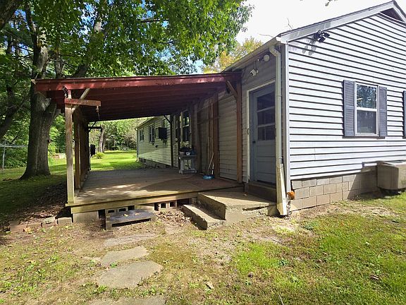 4th image of 556 Butternut Ridge Rd