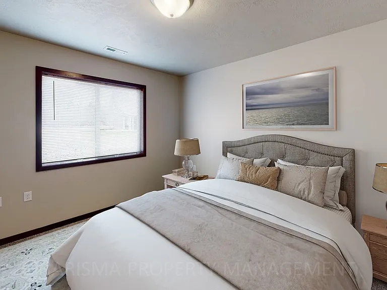 Vernon Drive Townhomes — Photo 8