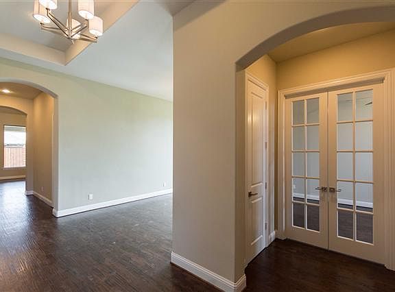 3rd image of 4610 Desert Willow Dr