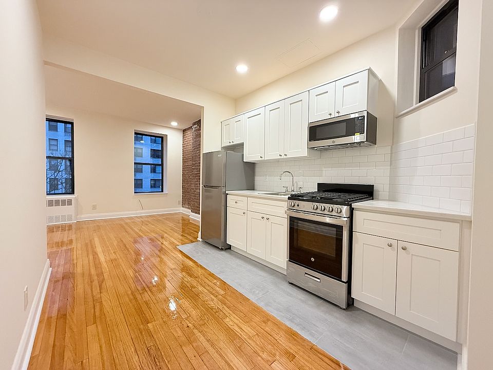 1st image of 326 E 34th St APT D1